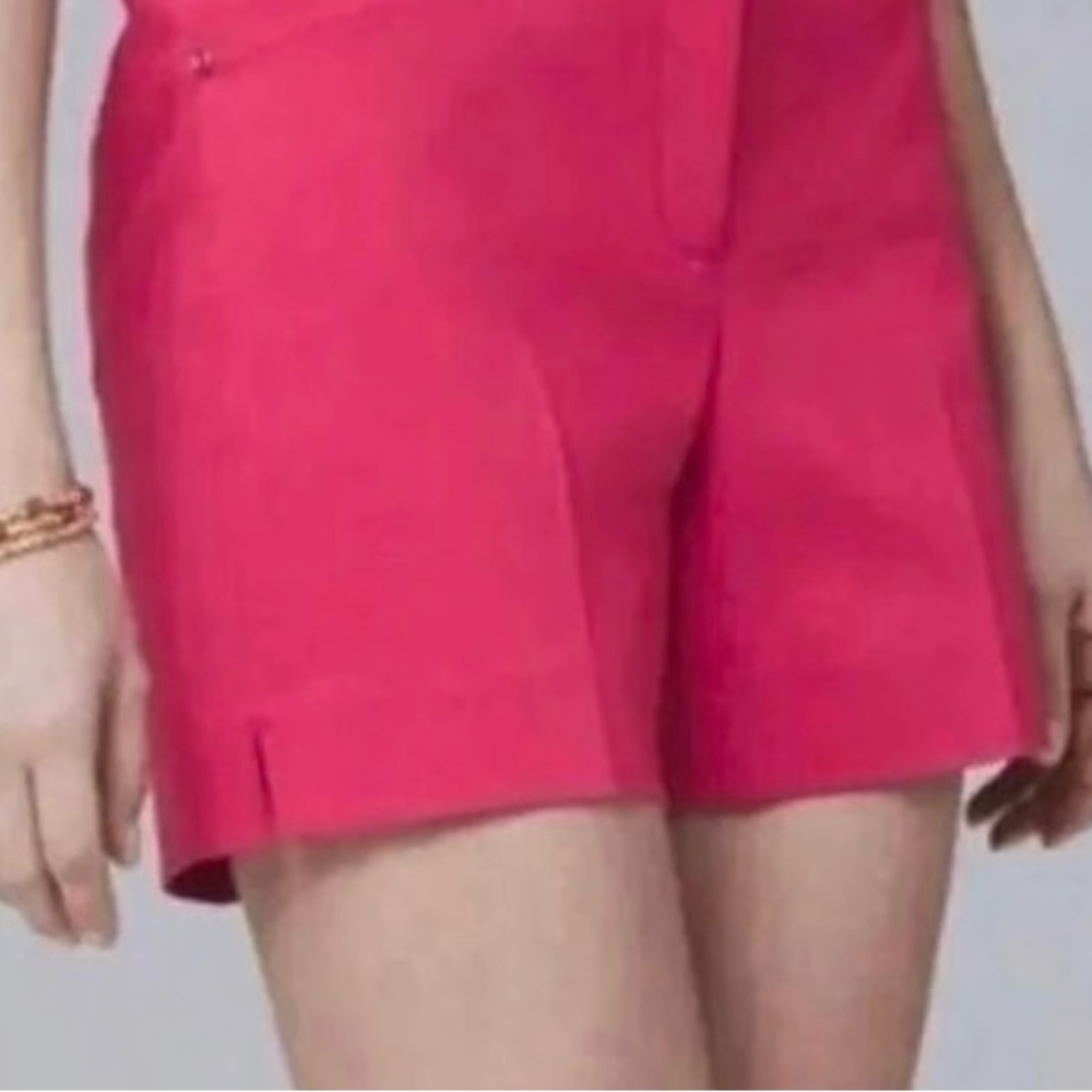 White House Black Market The 5" Short, Size 8, NWOT